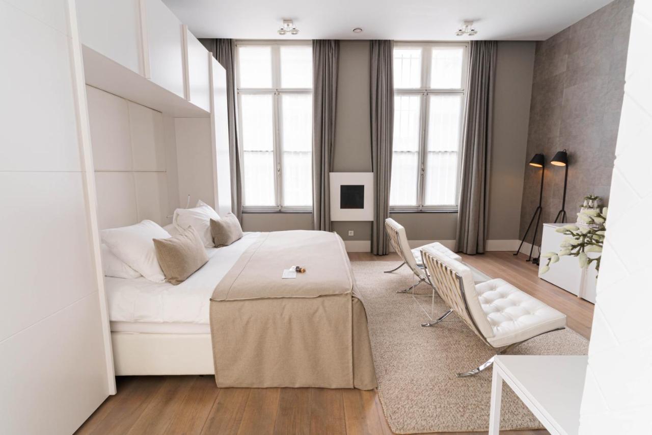 Het Arresthuis Рурмонд Экстерьер фото A bedroom