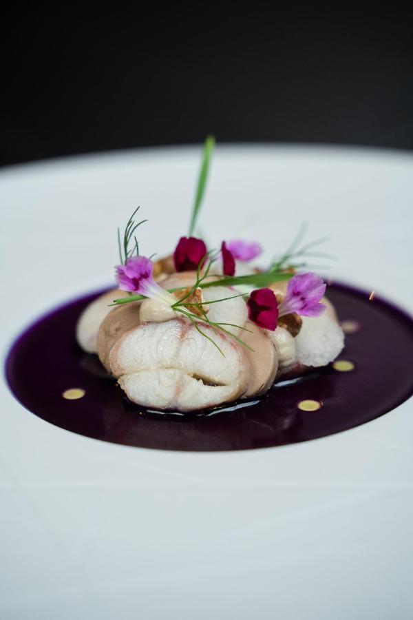 Het Arresthuis Рурмонд Экстерьер фото A dish of monkfish