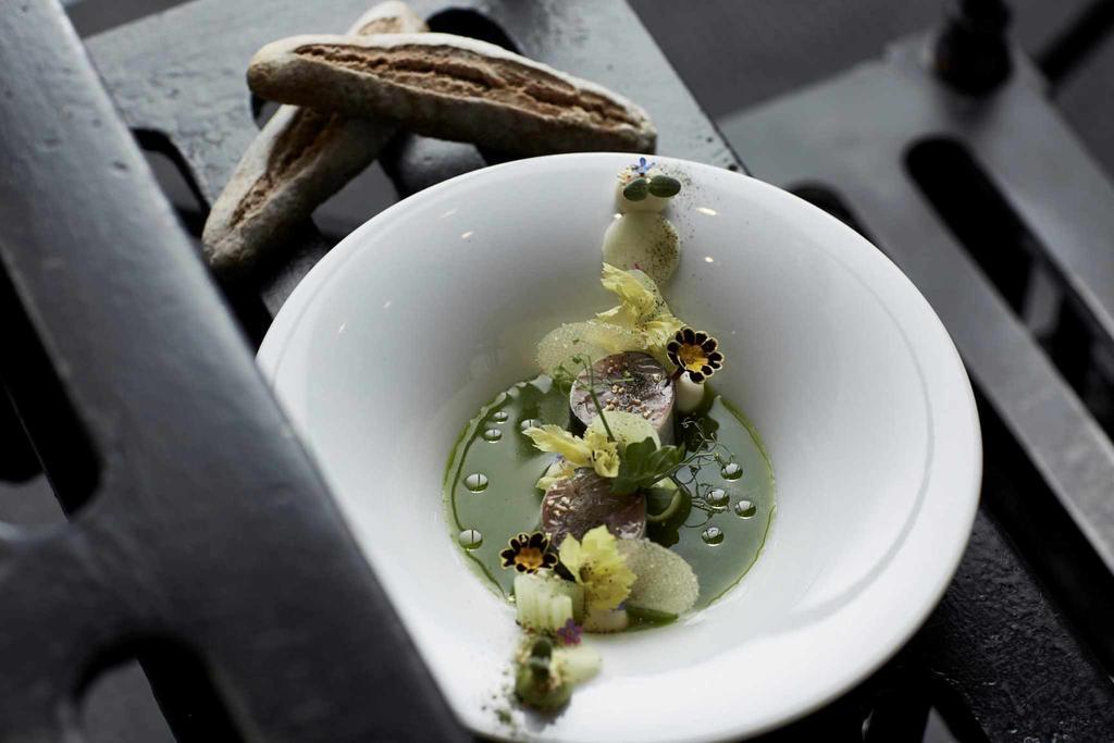 Het Arresthuis Рурмонд Экстерьер фото A dish at Noma
